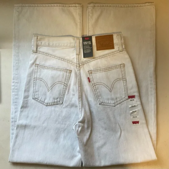 Levi’s | Ribcage Wide Leg Jeans - Picture 13 of 15